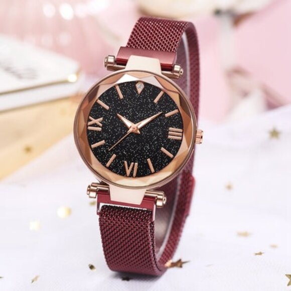 The Everyday Luxury Womans Watch with Bracelet - Picture 3 of 9